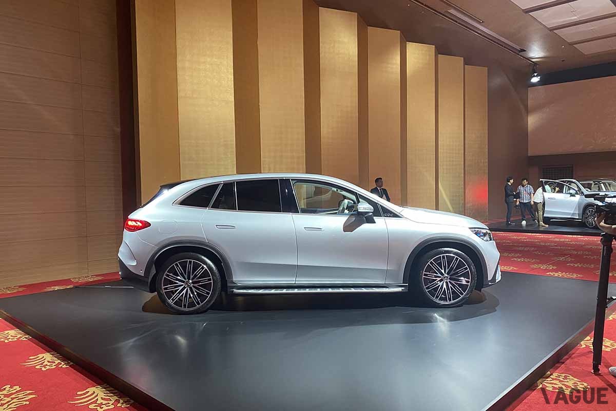 日本で登場したメルセデスAMG新型「EQE SUV」