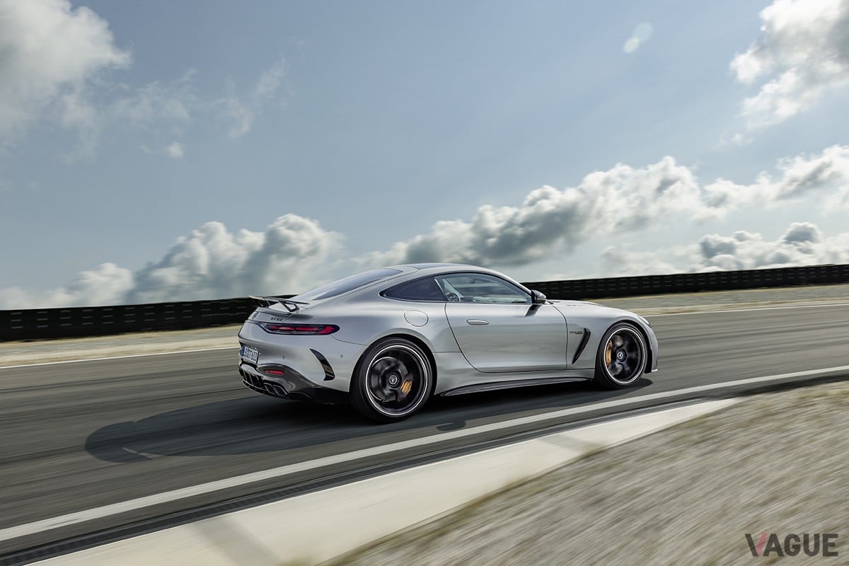 世界初公開された新型メルセデスAMG「GT 2ドア」