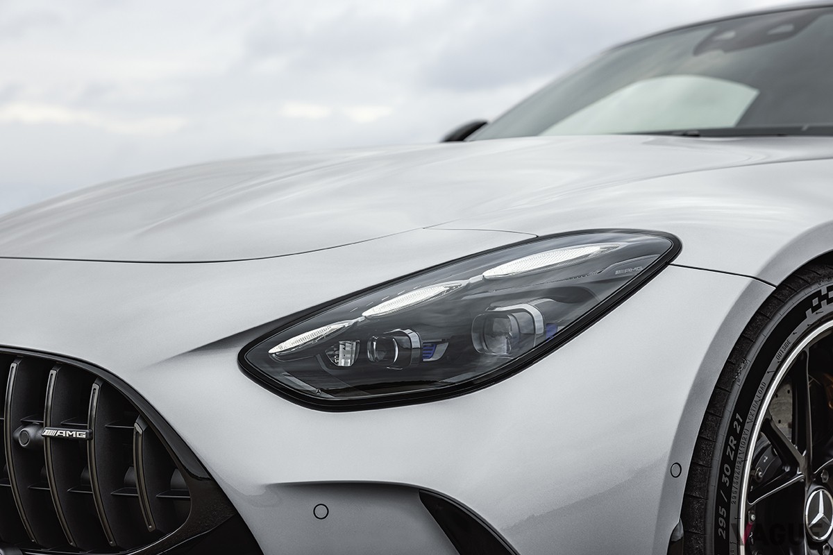 新型「メルセデスAMG GTクーペ」