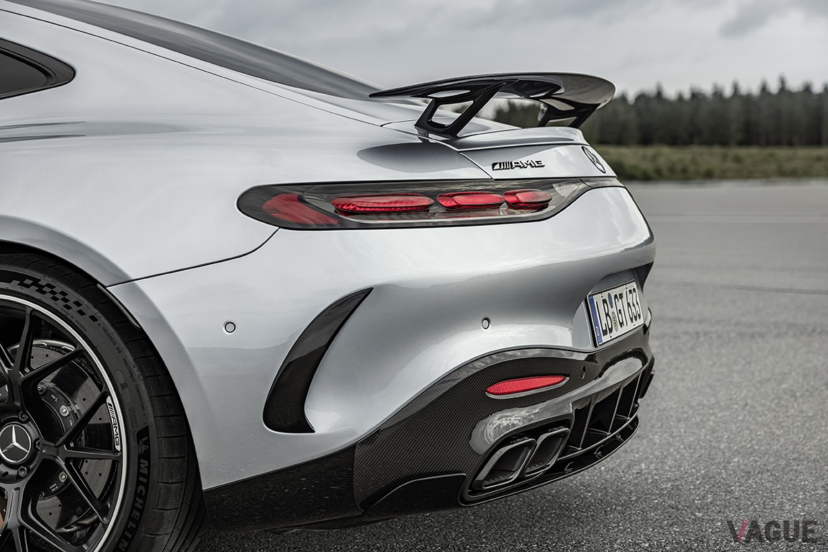 新型「メルセデスAMG GTクーペ」