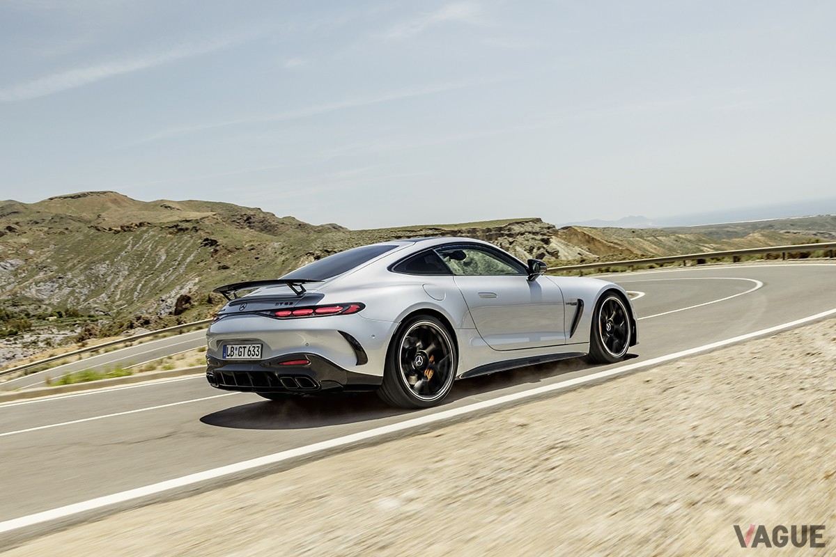 新型「メルセデスAMG GTクーペ」