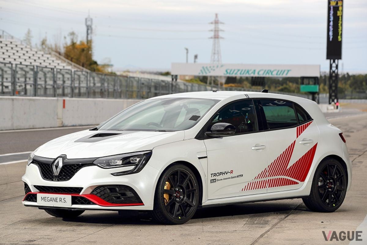 ルノー「メガーヌR.S.トロフィーR」