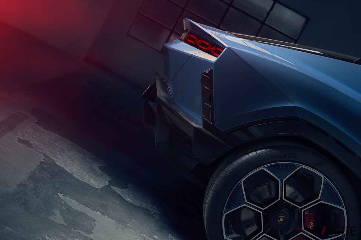世界初公開されたランボルギーニ新型「ランザドール」