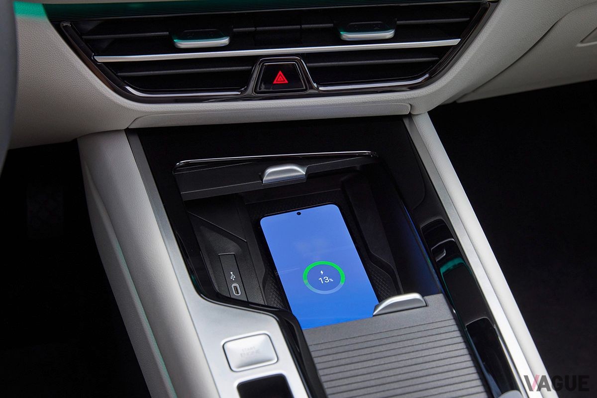 VW新型「パサート」のインテリア