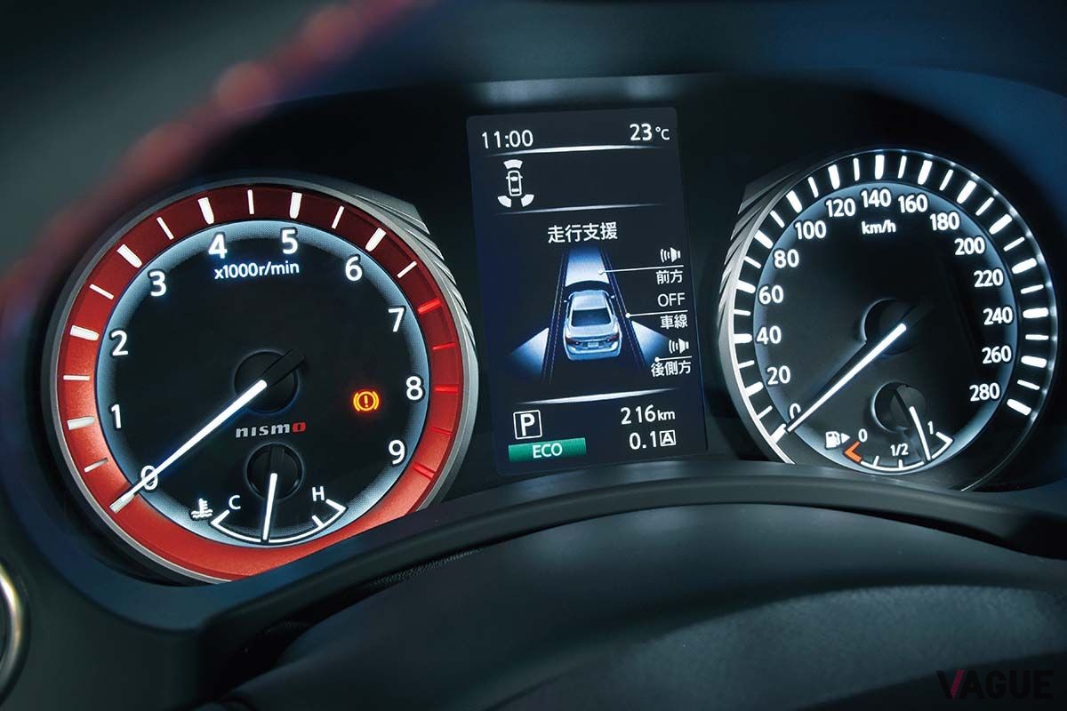 2023年秋に発売された日産「スカイラインNISMO」のインテリア