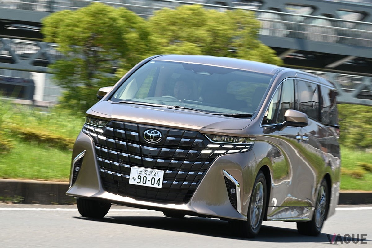 トヨタ新型「アルファード」はコンフォート志向