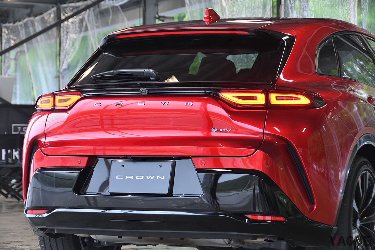 トヨタ新型「クラウン・スポーツ」