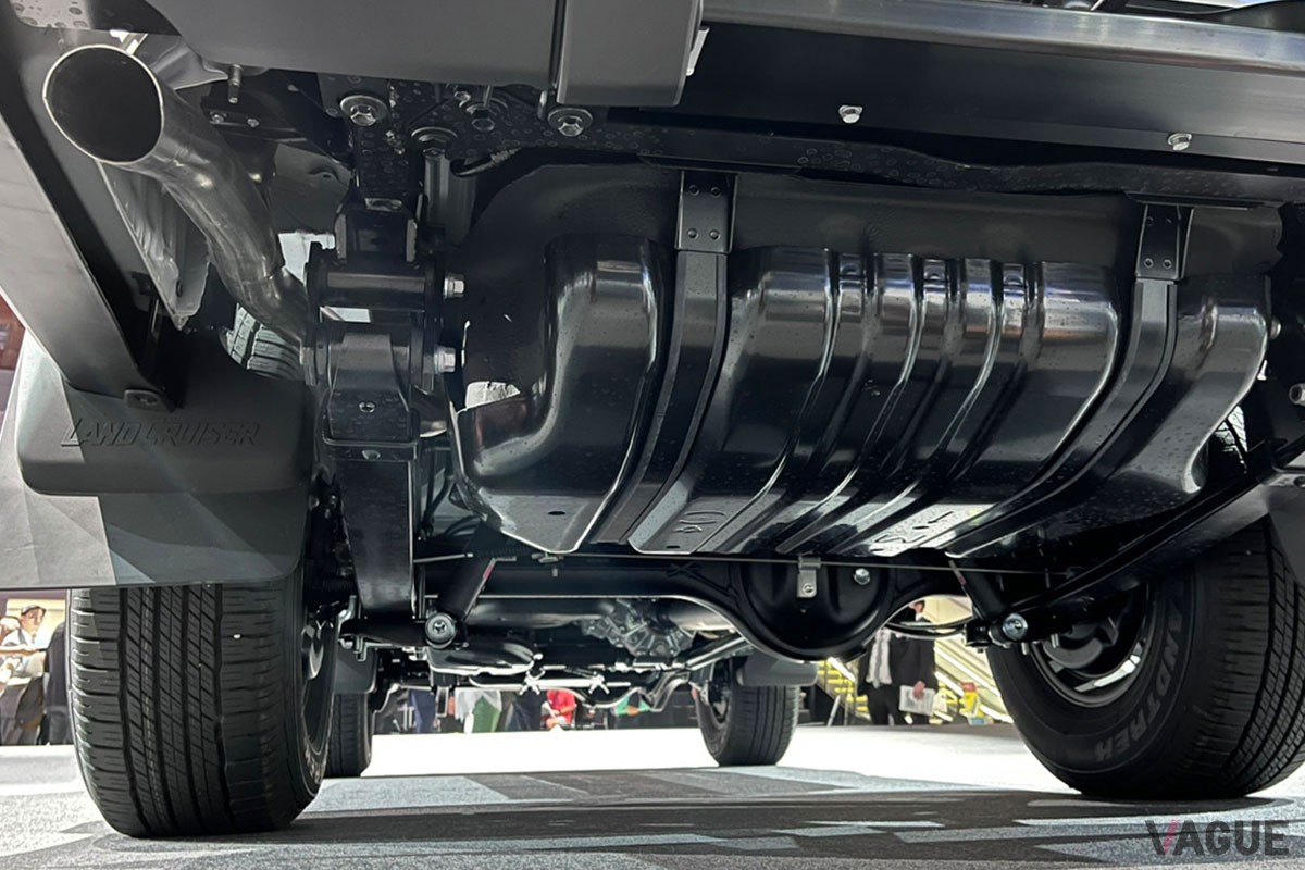 300系譲りのシート骨格を採用することで、トヨタ新型「ランドクルーザー70」のリアシートは従来よりも快適な座り心地が期待できる
