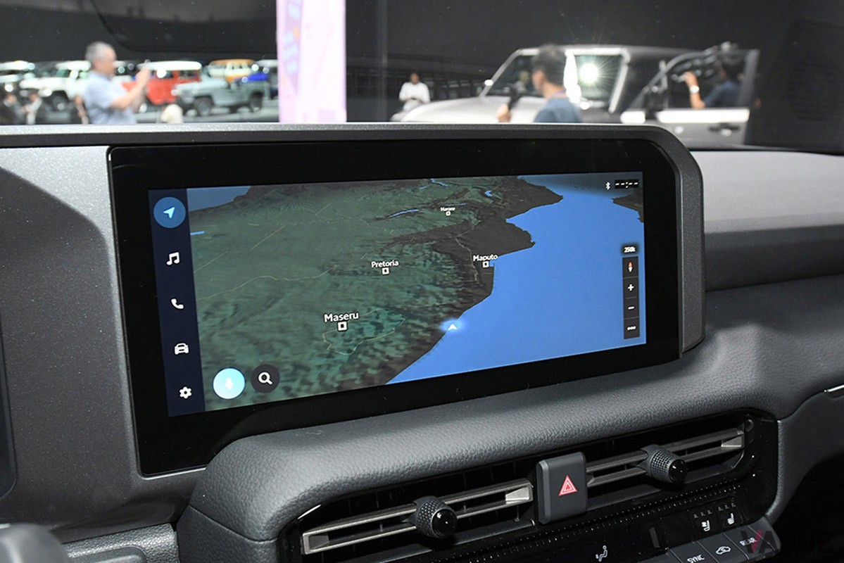 トヨタ新型「ランドクルーザー」（250系）