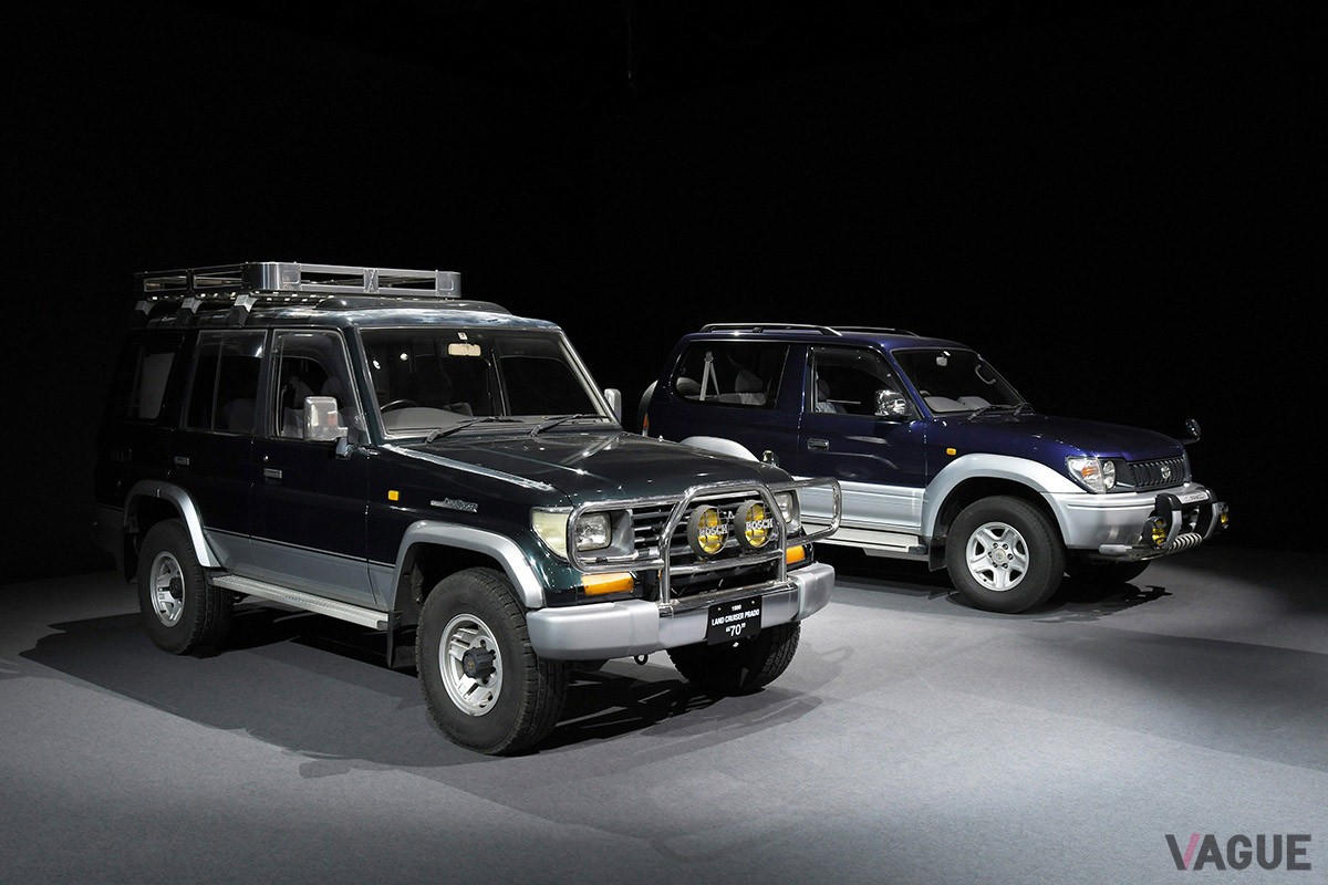 トヨタ「ランドクルーザープラド」（左から70系、90系）