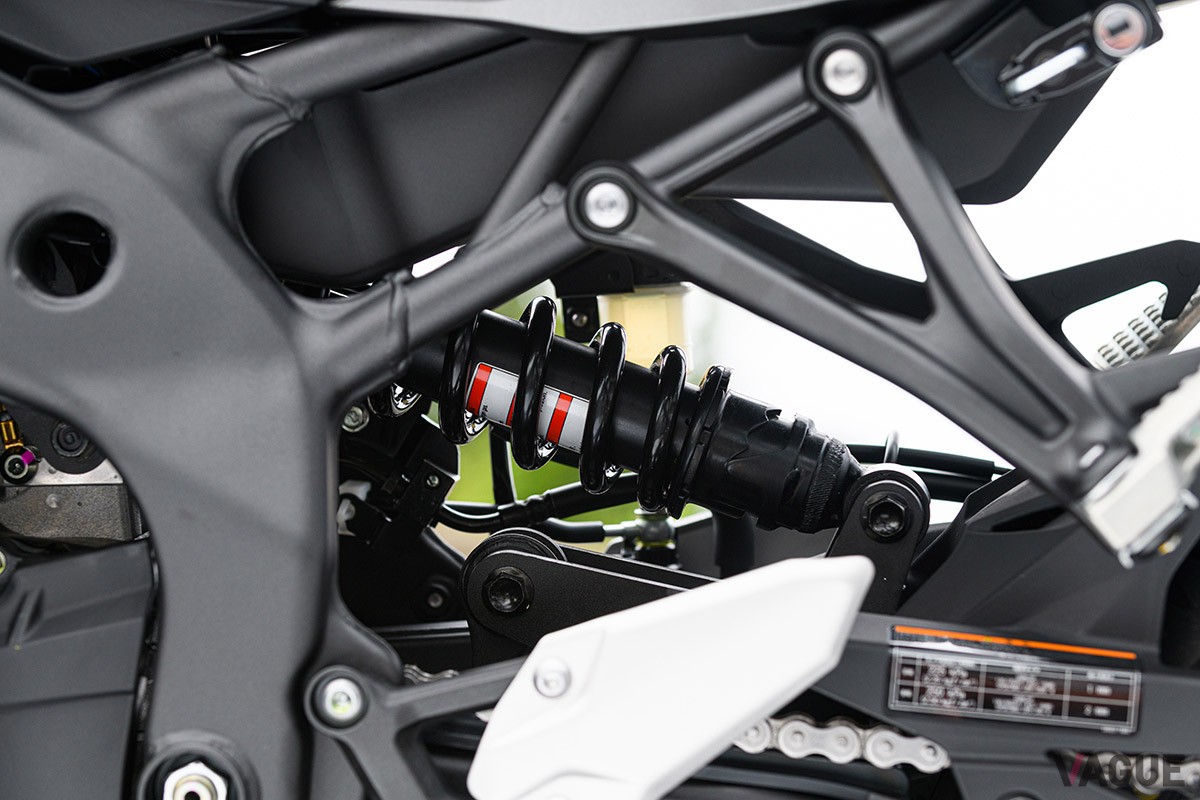 カワサキ新型「Ninja ZX-4R SE」