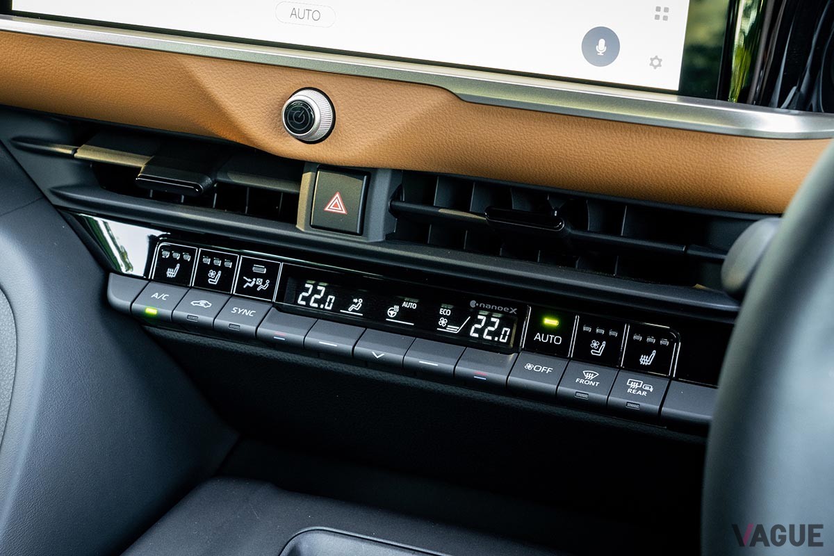 トヨタ新型「クラウン・スポーツ」と「クラウン・クロスオーバー」の違いはコンセプトやデザインだけにとどまらない。シャシーチューニングなども結構異なる