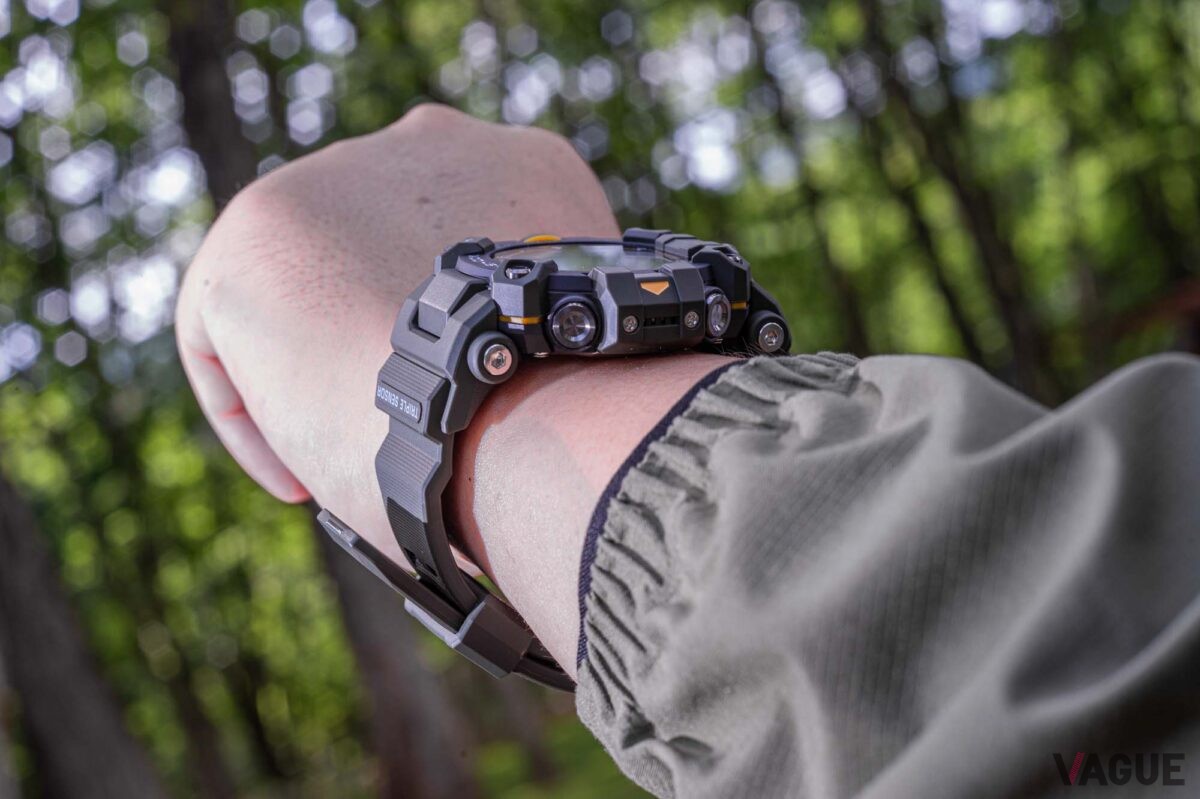 装着すると、そのつけ心地のよさに驚かされるカシオマッドマン「GW-9500」（写真はグリーンカラーの「GW-9500-3」）