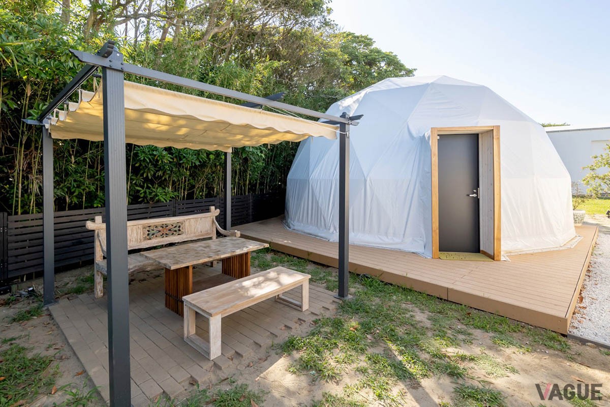 快適な環境でアウトドア気分を味わえるドームテントも