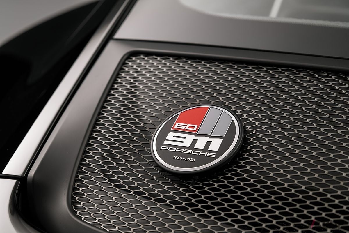 ポルシェの限定車「911S／T」のエンブレム