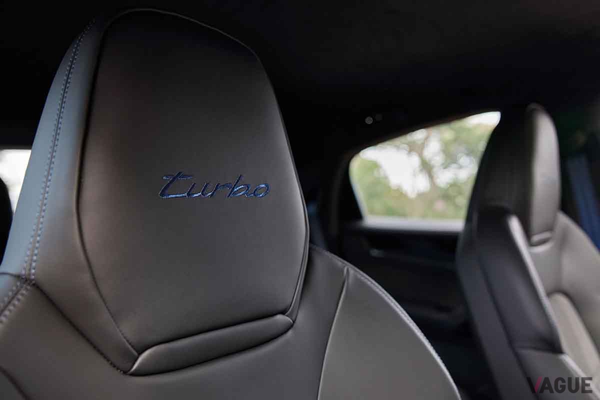 ポルシェ新型「カイエンターボ Eハイブリッド クーペ」のインテリア
