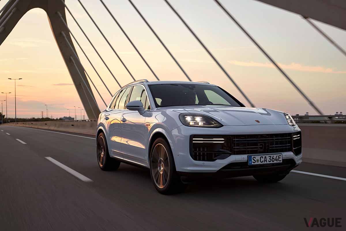 ポルシェ新型「カイエンターボ Eハイブリッド 」