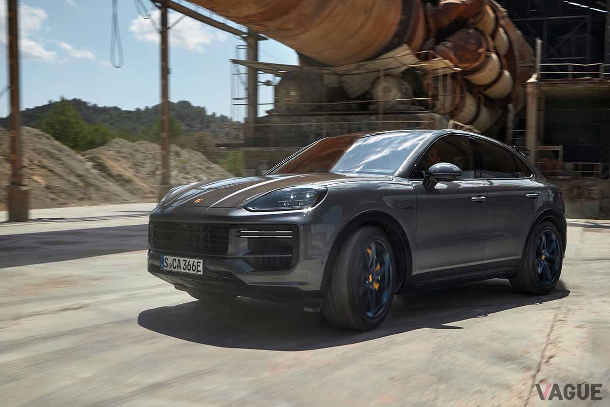 ポルシェ新型「カイエンターボ Eハイブリッド クーペ」