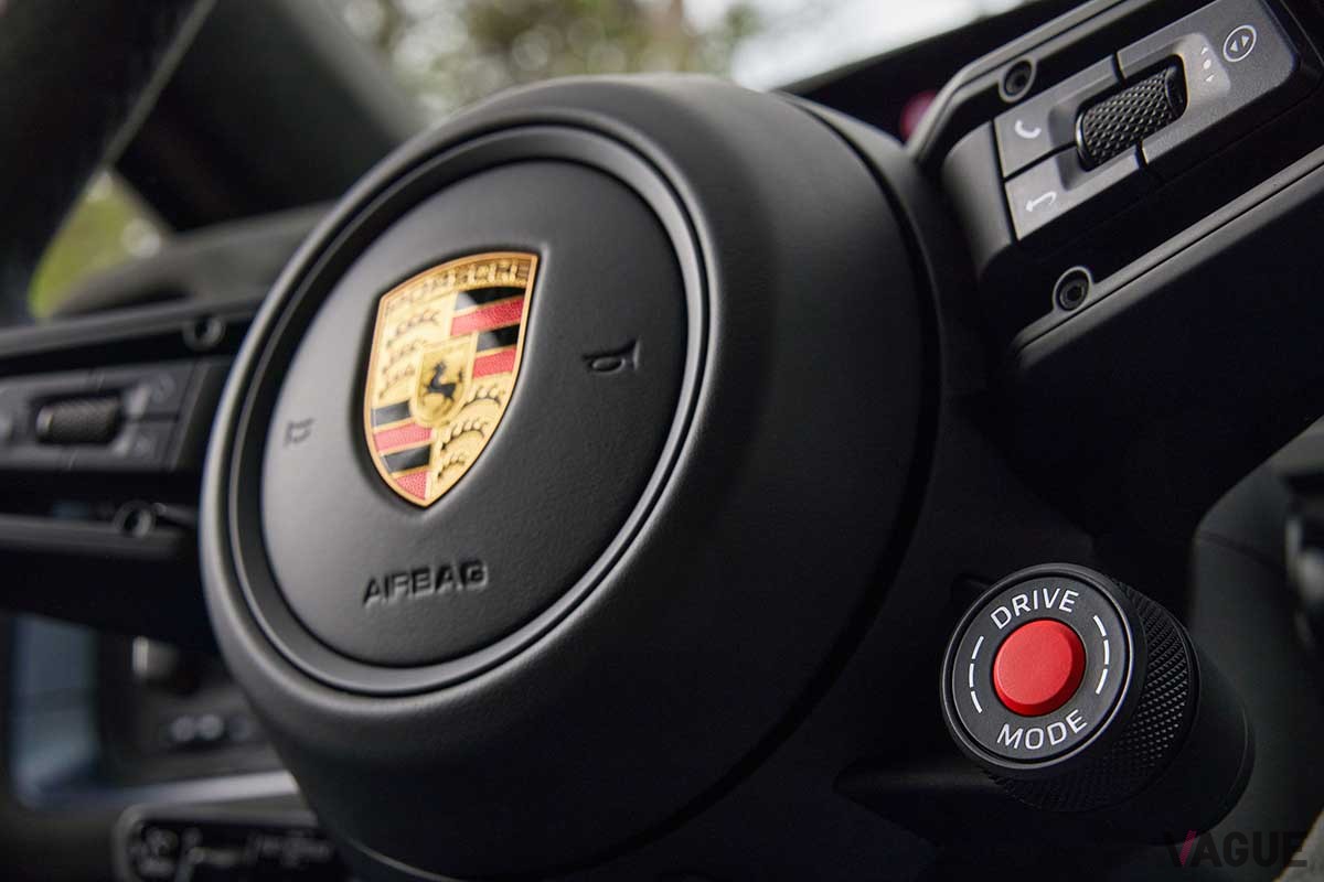 ポルシェ新型「カイエンターボ Eハイブリッド クーペ」のインテリア