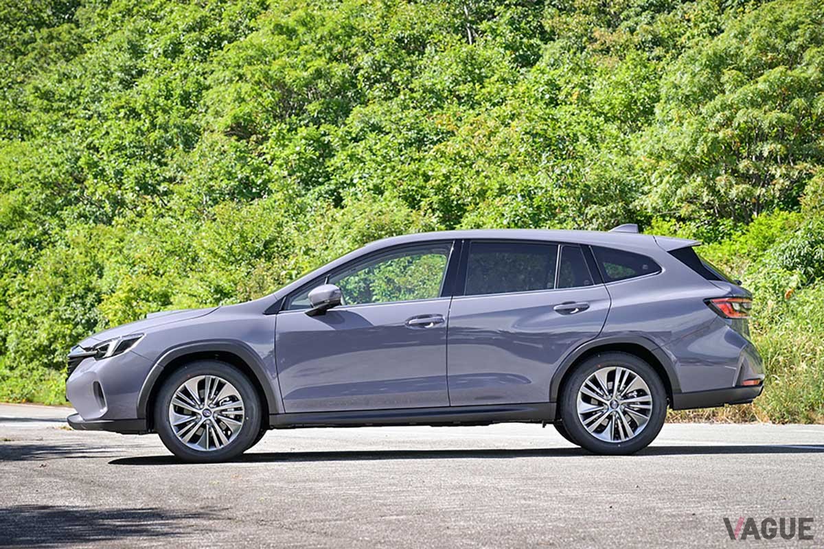 スバル新型「レヴォーグ レイバック」は、くつろげるリアシートや静粛性の高さなど、ロングドライブでも快適に過ごせるキャビンが魅力的