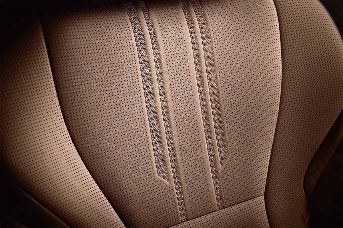 トヨタ新型「センチュリー」のインテリア