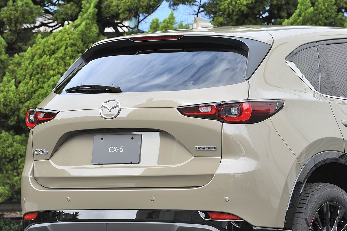 レトロモダンの世界観とスポーティさを融合したマツダ新型「CX-5」の特別仕様車「レトロスポーツエディション」