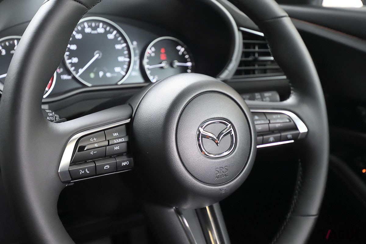 快適＆安全装備が充実したマツダ新型「CX-30」に新設定された特別仕様車「レトロスポーツエディション」