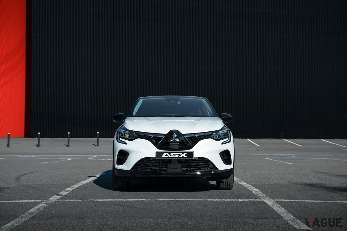 世界初公開された三菱新型「ASX」