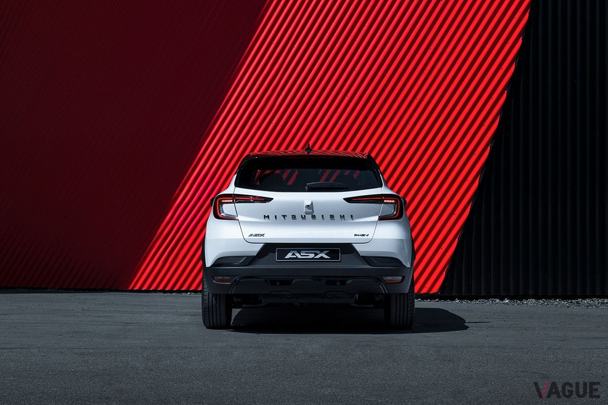 世界初公開された三菱新型「ASX」