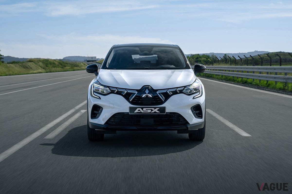 世界初公開された三菱新型「ASX」