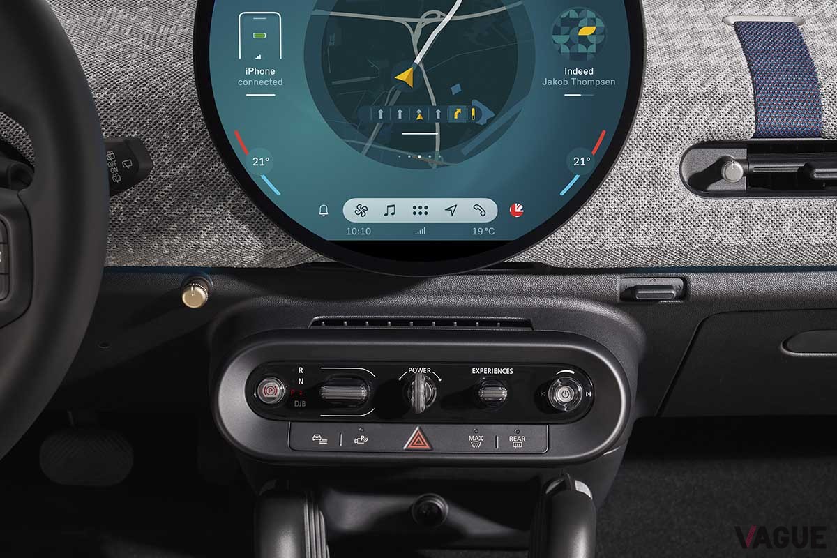 新型「ミニ・クーパー3ドア」のインテリア