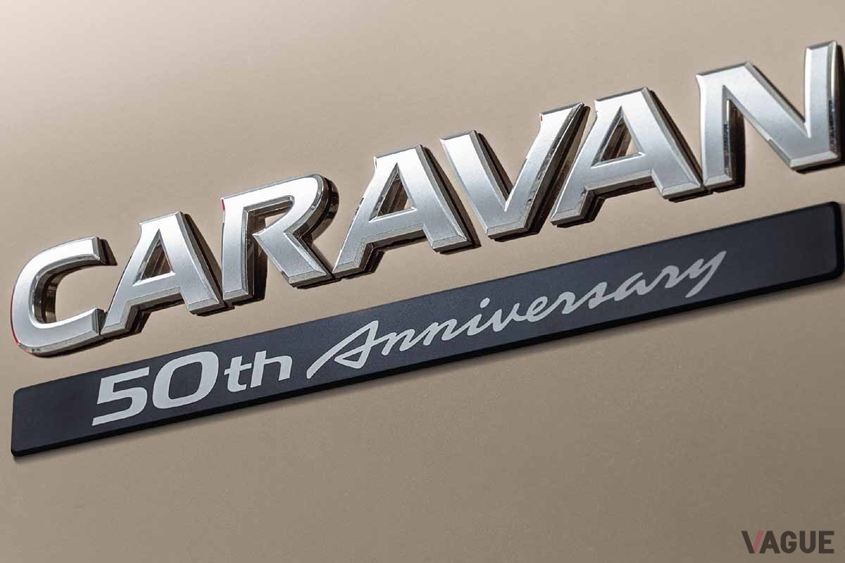 日産「キャラバン」の特別仕様車「50th Anniversary」