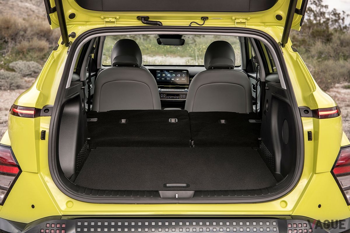 ヒョンデ新型「コナ」の荷室