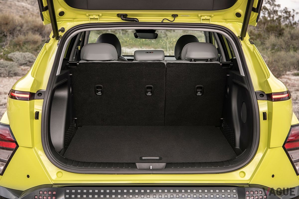 ヒョンデ新型「コナ」の荷室
