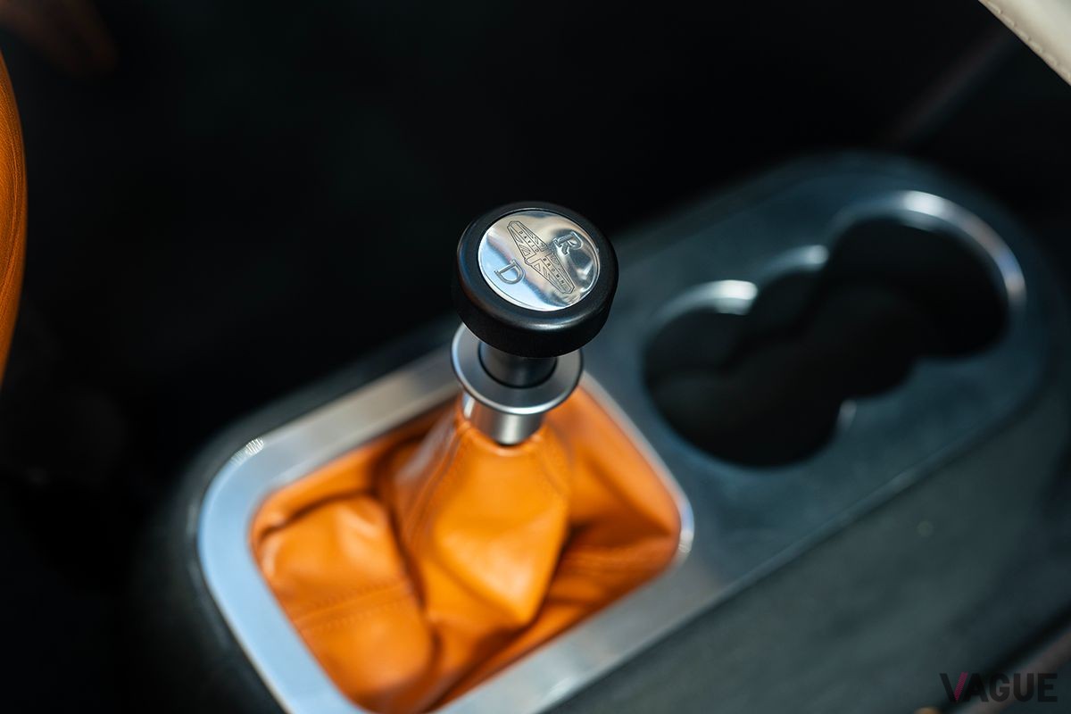 英国で登場したデイビッド・ブラウンの新型EV「ミニeマスタード」のインテリア