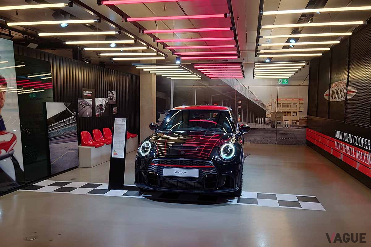 BMW現行型「ミニ3ドアJCW」