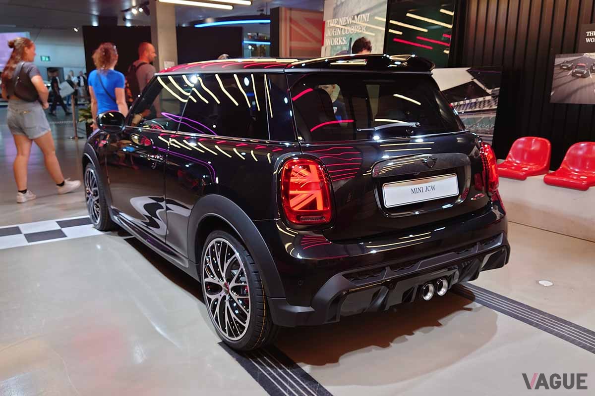 BMW現行型「ミニ3ドアJCW」