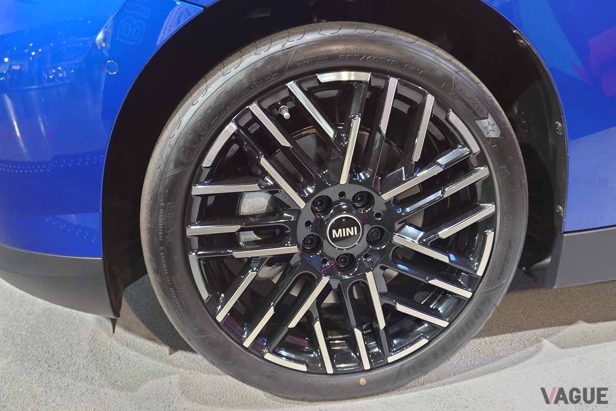 BMW新型「ミニ・クーパー3ドア」
