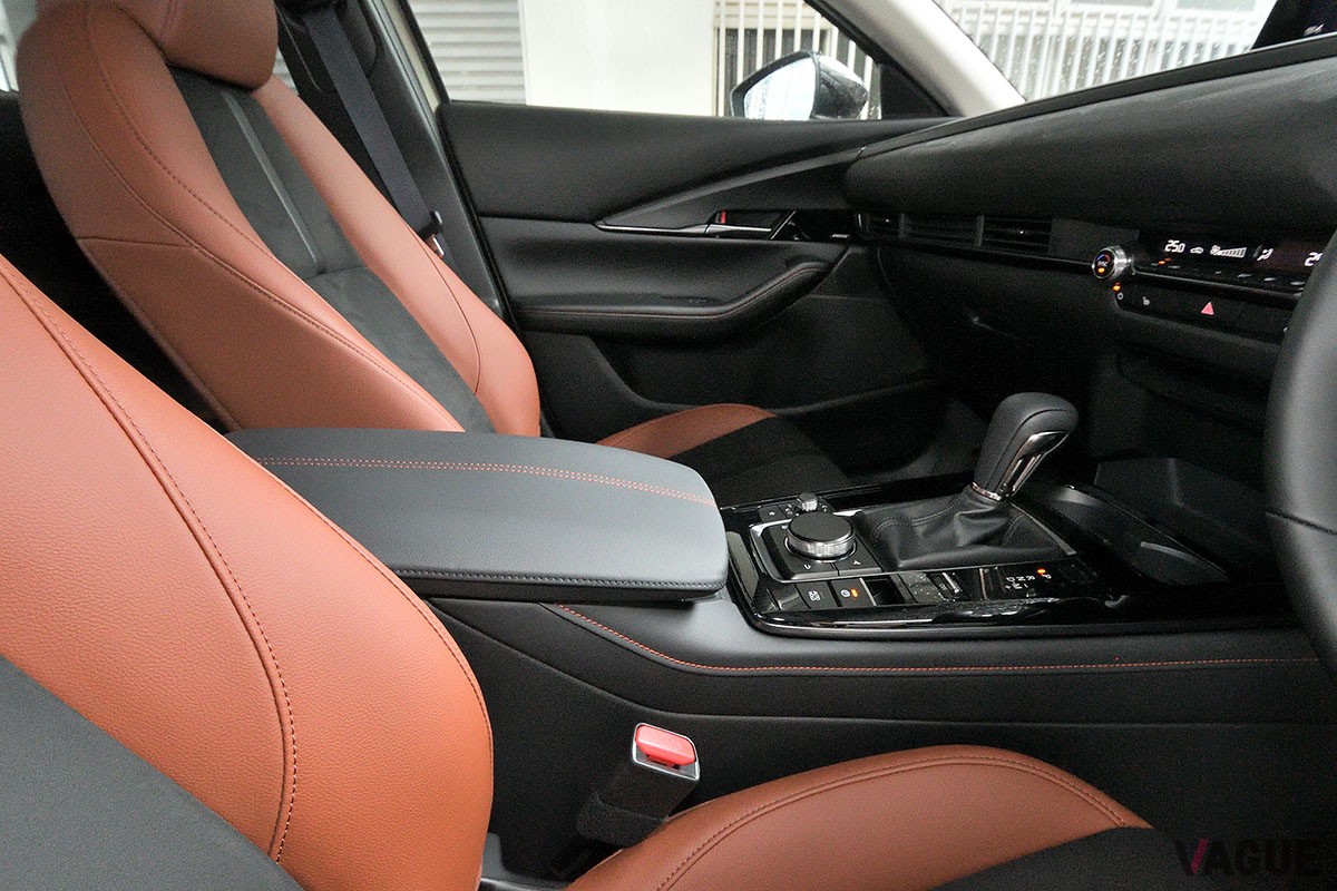 快適＆安全装備が充実したマツダ新型「CX-30」に新設定された特別仕様車「レトロスポーツエディション」