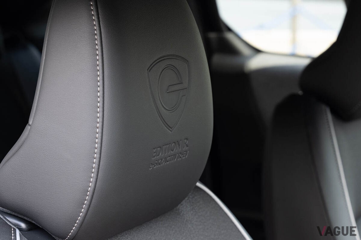ロータリーエンジンの復活（＝Return）を記念したマツダ「MX-30 ロータリーEV」の特別仕様車「エディションR」