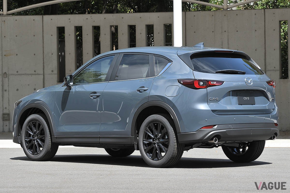 内外装がブラッシュアップされたマツダ新型「CX-5」の「ブラックトーンエディション」
