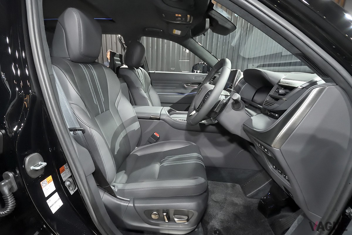 使い勝手のいいラゲッジスペースなど、ユーティリティも充実したトヨタ新型「センチュリー」