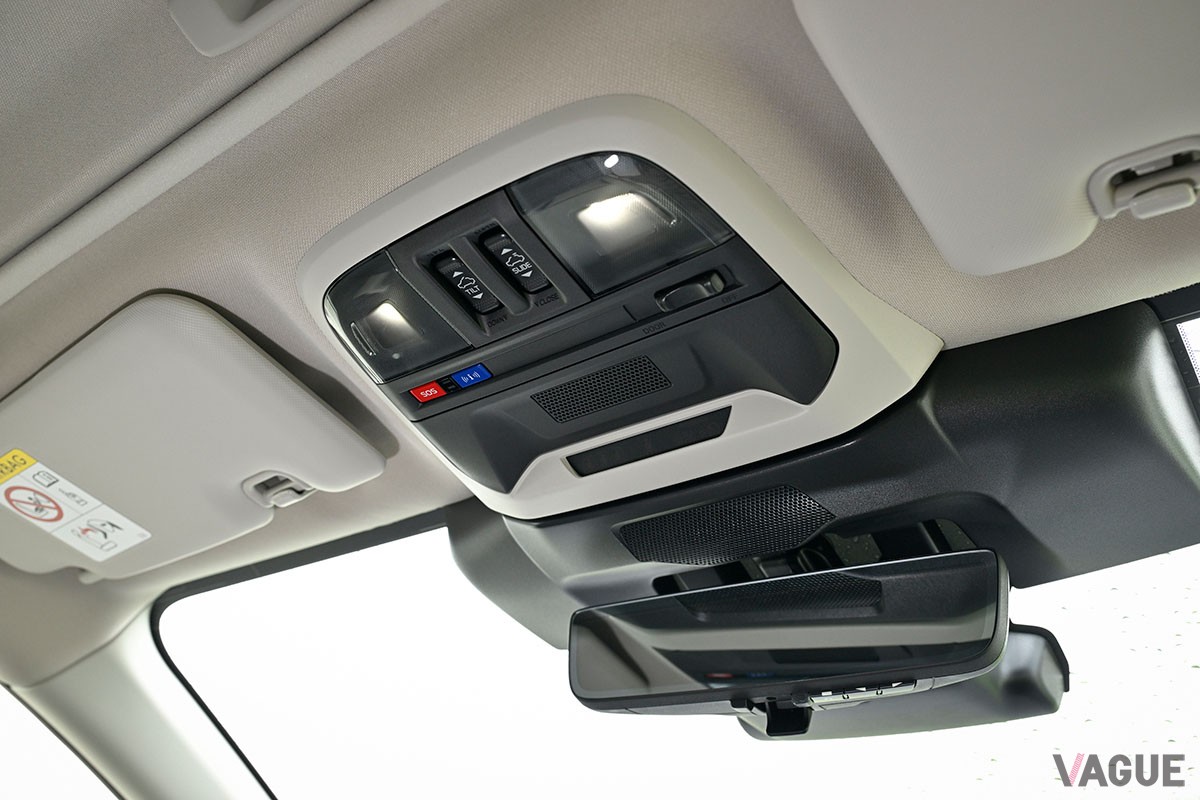 スバル新型「レヴォーグ レイバック」は、くつろげるリアシートや静粛性の高さなど、ロングドライブでも快適に過ごせるキャビンが魅力的