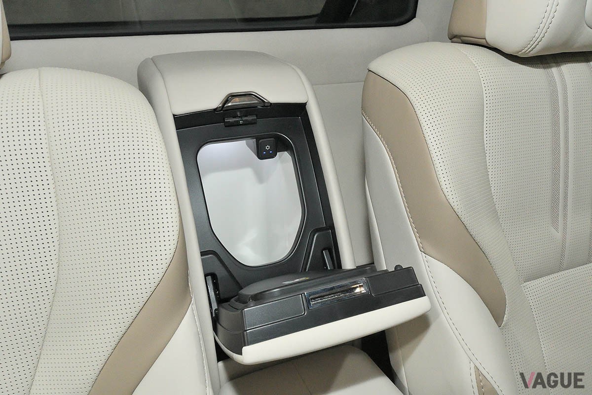 使い勝手のいいラゲッジスペースなど、ユーティリティも充実したトヨタ新型「センチュリー」