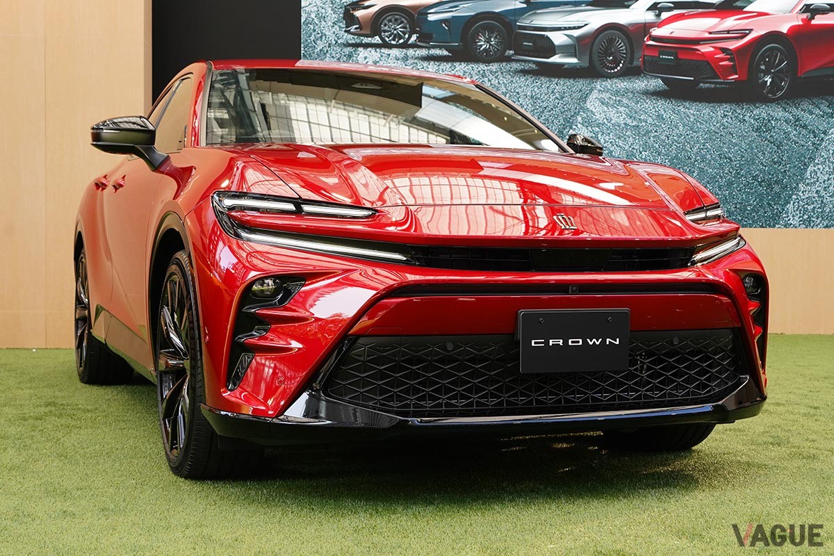 トヨタ新型「クラウン・スポーツ」が待望の受注開始。日本を代表する高級車に“新種”のスポーツSUVが加わった
