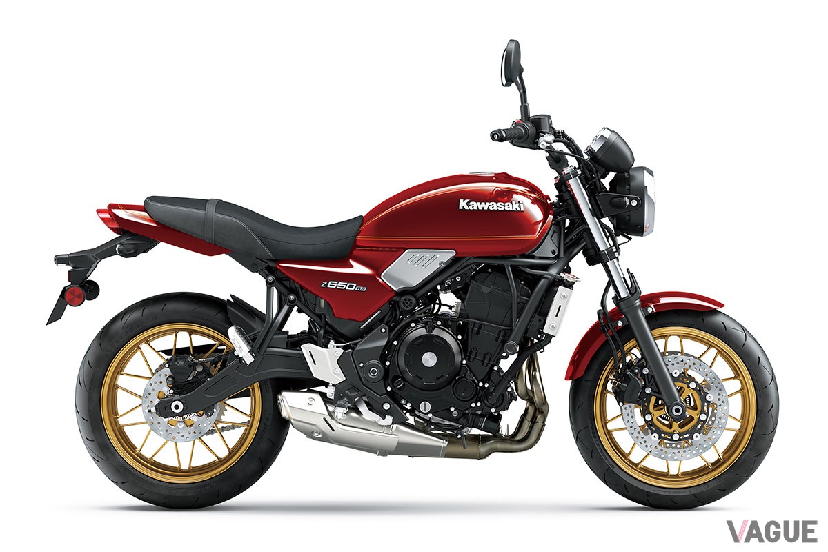 往年の「Z650」をオマージュしたカラーリング“キャンディミディアムレッド”を新採用したカワサキ「Z650RS」の2024年モデル