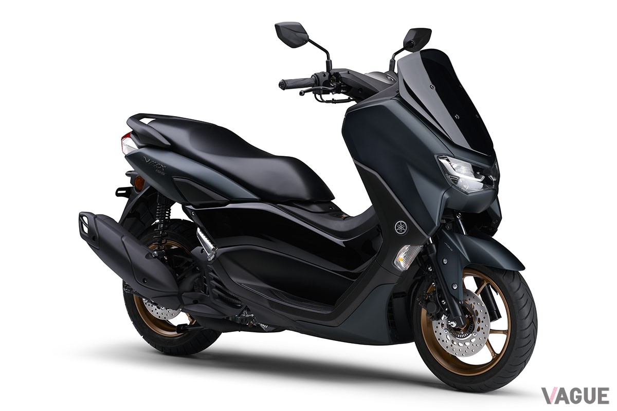 メタリックなホワイトとソリッドなレッドの2色が新たに加わり、全4色のカラー展開となったヤマハの軽二輪スクーター新型「NMAX155 ABS」