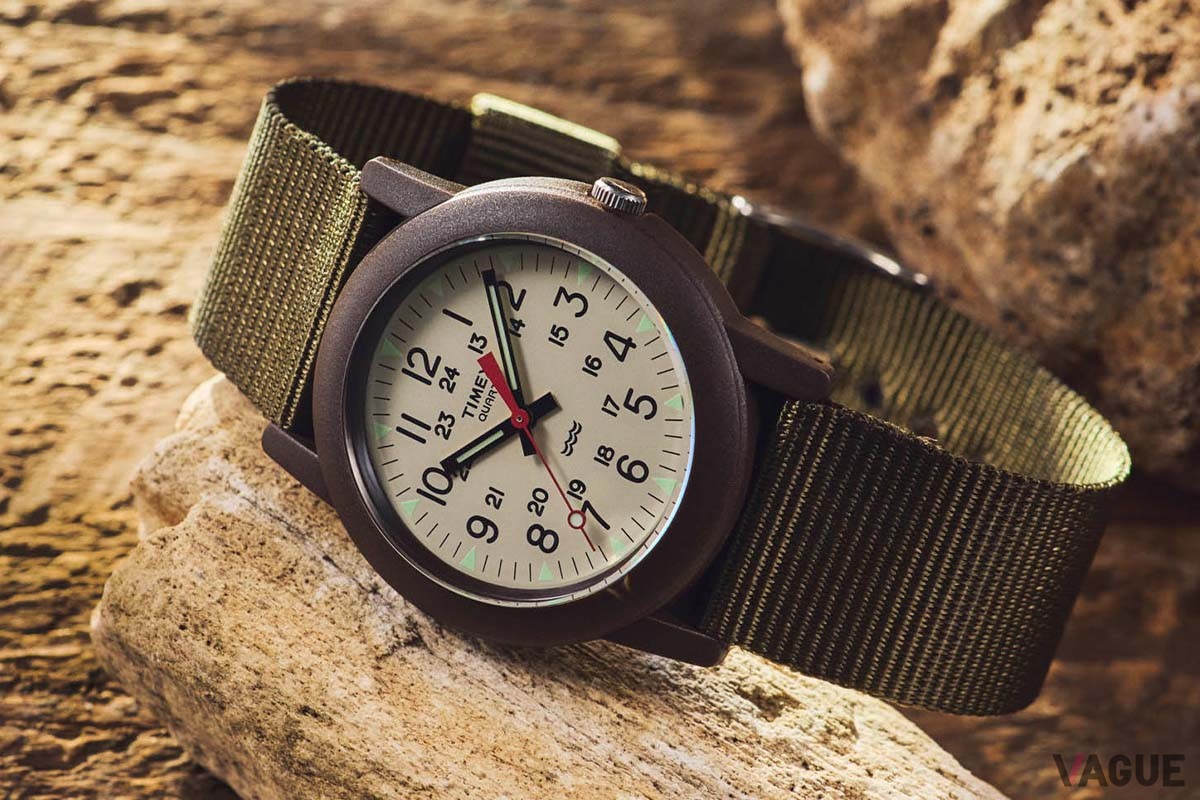 オリーブカラーの「TW2P59800」