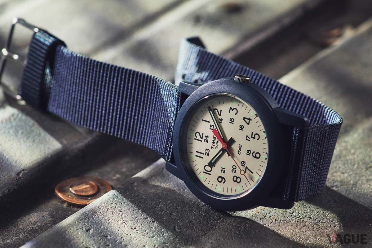 ネイビーカラーの「TW2P59900」