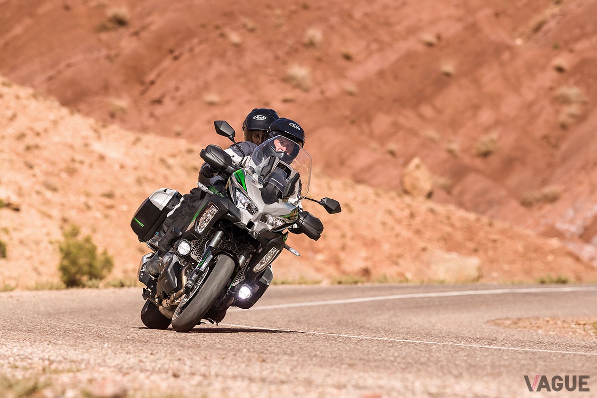 アドベンチャースタイルのビッグバイクであるカワサキ新型「VERSYS 1000 SE」は峠道もロングツーリングも存分に楽しめる